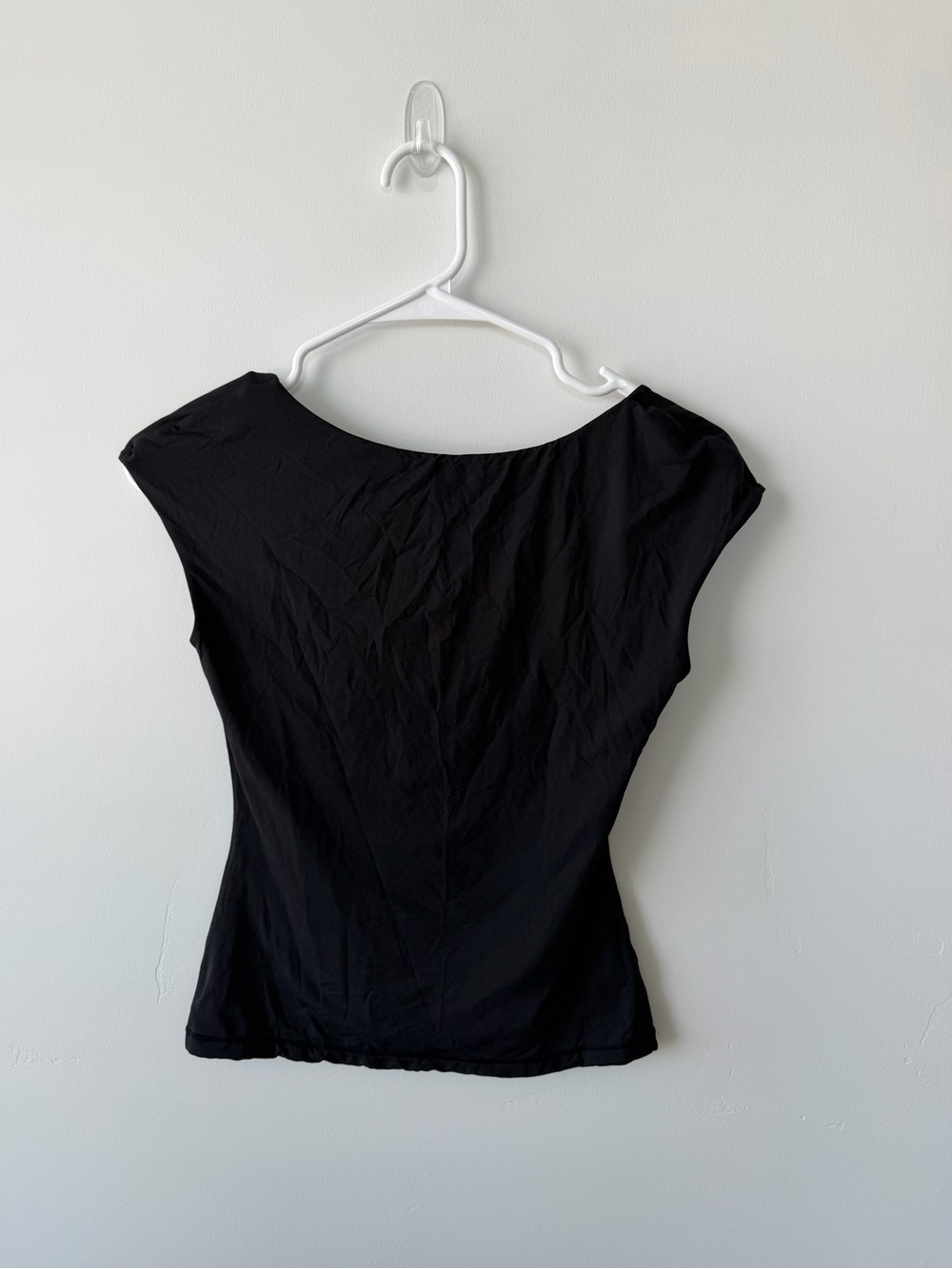 SUUKSESS Black Open Back Short Sleeve Top Size Small